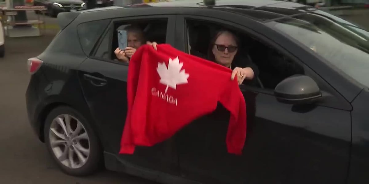 Canadians get big welcome in US border town [Video]