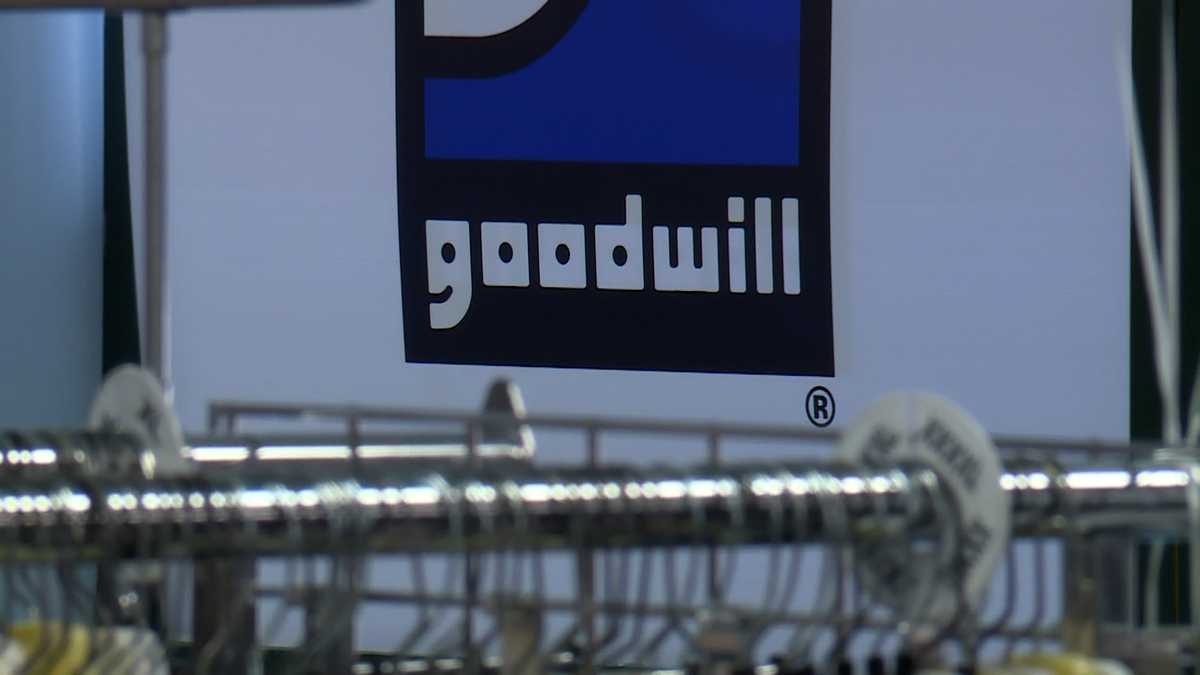 Topsham Goodwill reopens after two-week closure for renovations [Video]