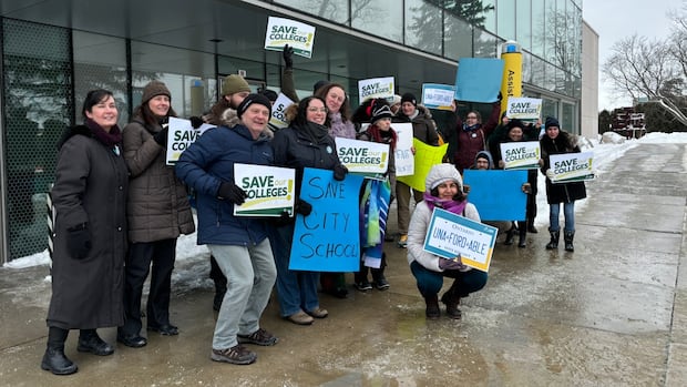 Post-secondary schools are cutting programs across Ontario. Should it be a bigger election issue? [Video]