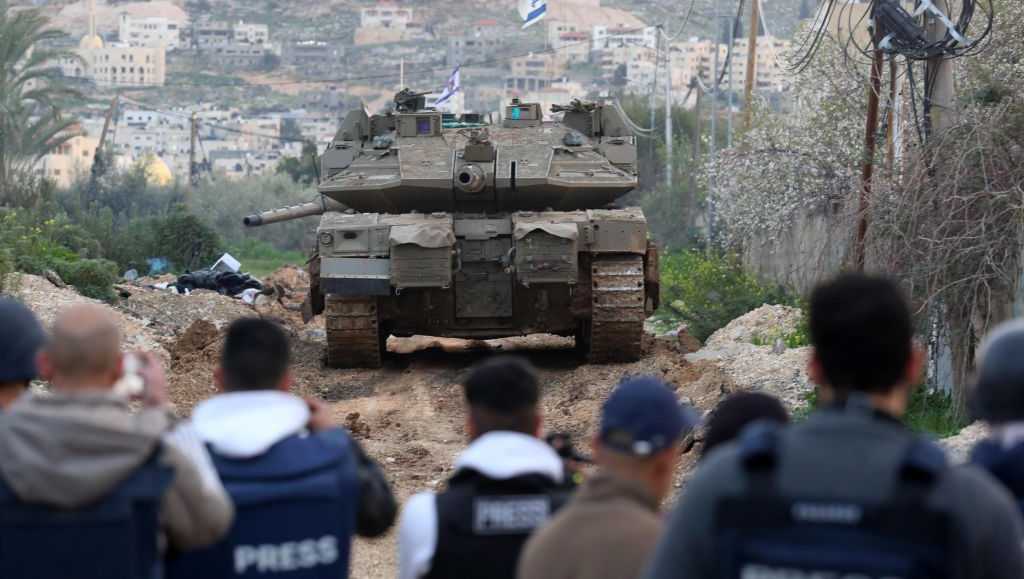 Israeli tanks deployed in West Bank escalation [Video]