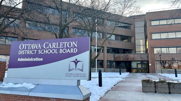 Parents aim to rally for OCDSB’s alternative schools [Video]