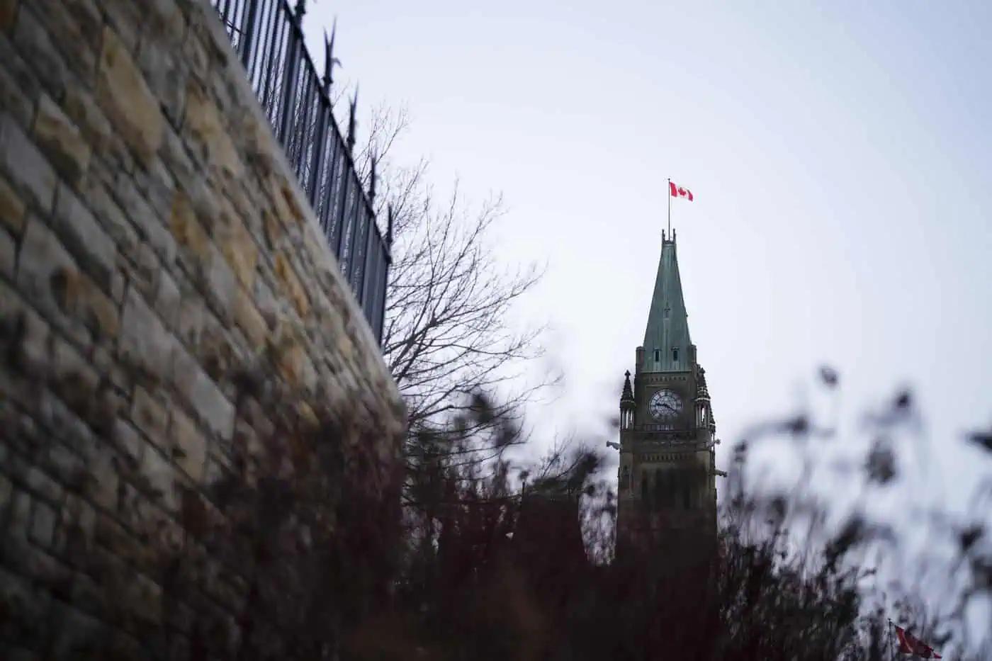 Polls suggest a close race as federal election approaches [Video]