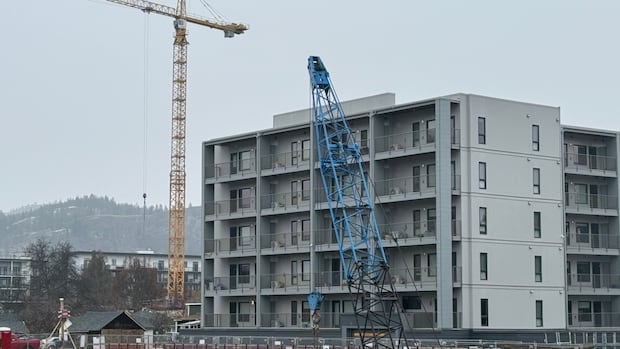 UBC denies its downtown Kelowna campus construction caused full extent of damage to surrounding buildings [Video]