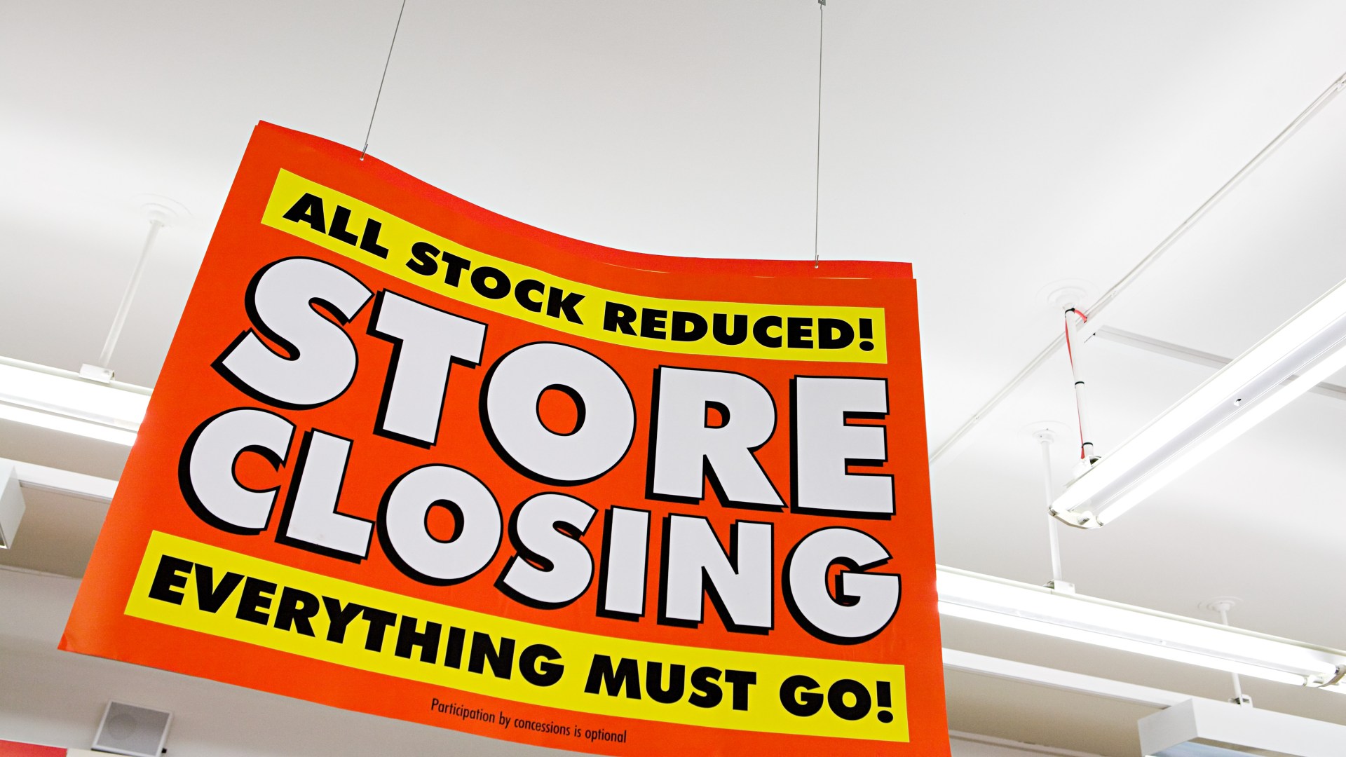 High street card retailer with 163 branches to close another two stores as it launches huge closing down sale [Video]