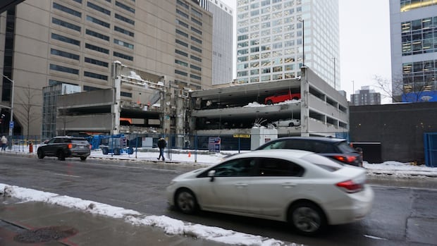 Slater Street reopens after partial garage collapse [Video]