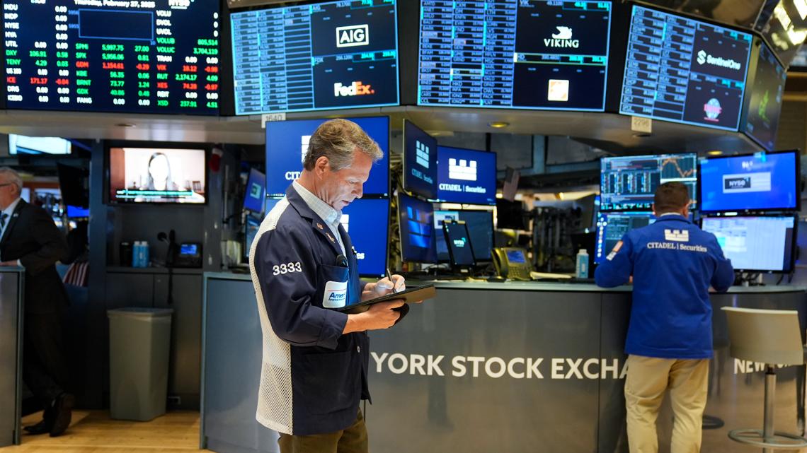 Market turmoil Tuesday: Stocks fall on Wall Street as Trump’s tariffs kick in [Video]