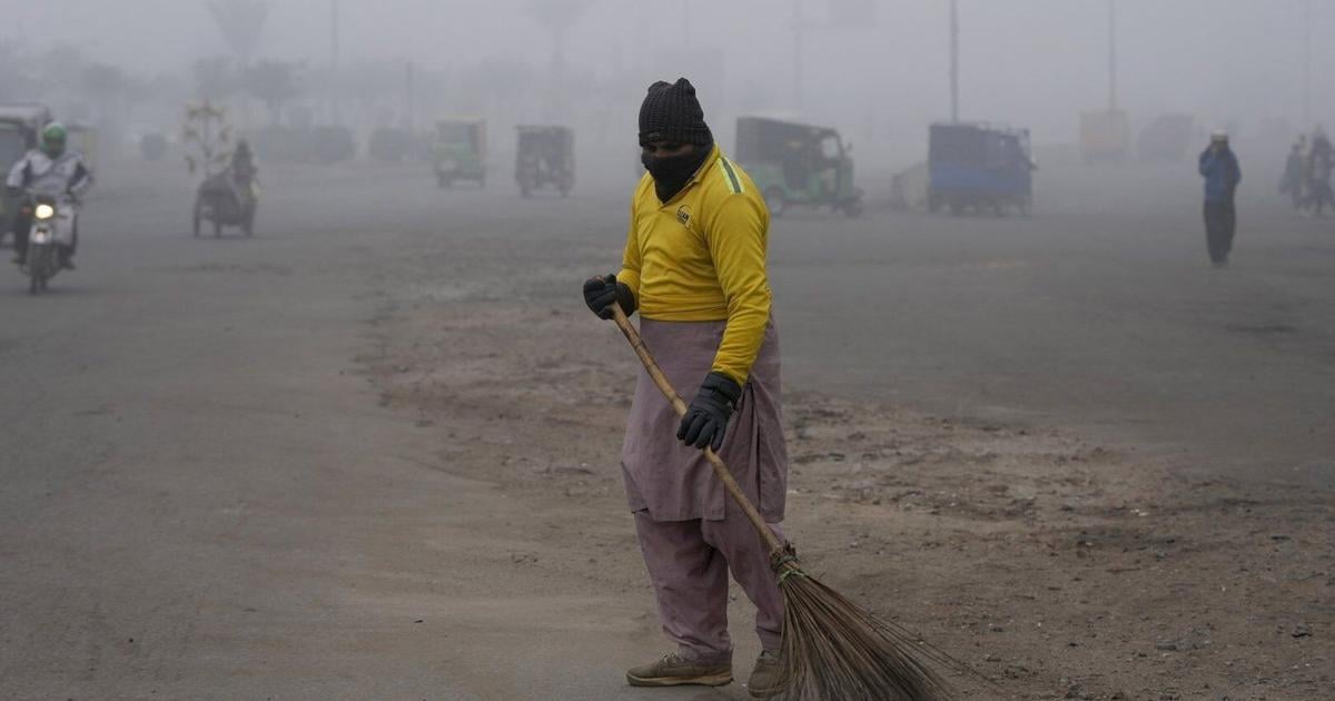 Majority of the world’s population breathes dirty air, report says [Video]