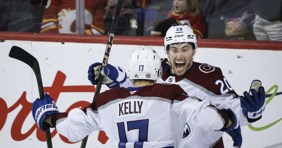 Parker Kelly scores 2 as Avs beat Flames 4-2 to move to 7-0-1 in last 8 games [Video]