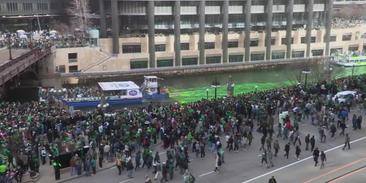 RAW: Chicago River goes green for St. Patrick