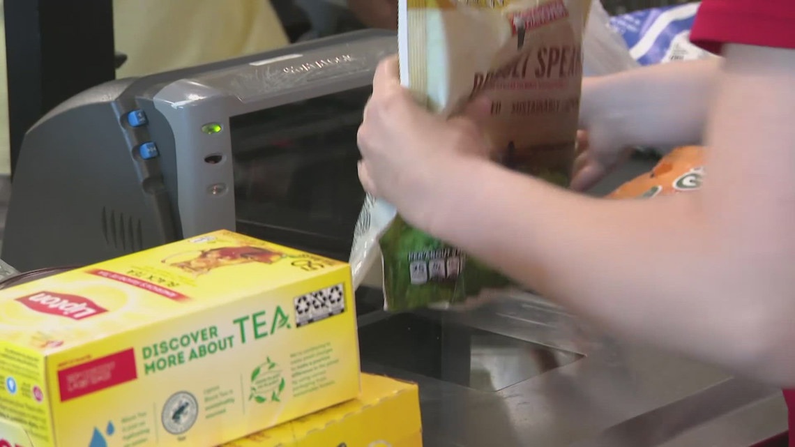 Recession Fears Grow as Inflation, Tariffs Impact Consumer Spending & Tourism [Video]