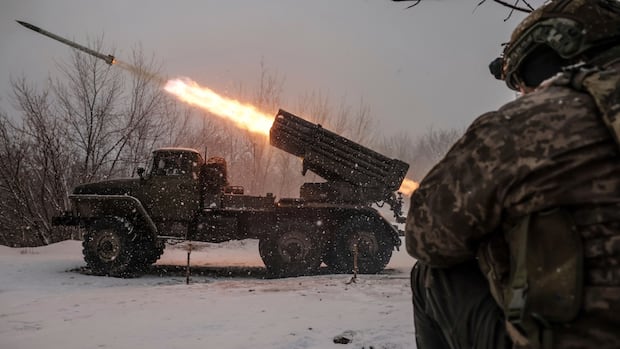 Canada studies how to join Ukraine peacekeeping force  including end to training mission in country [Video]