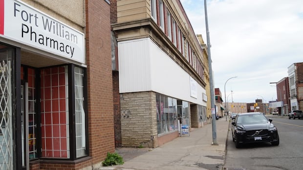 3 pharmacists linked to Thunder Bay pharmacy now face misconduct allegations by Ontario regulator [Video]
