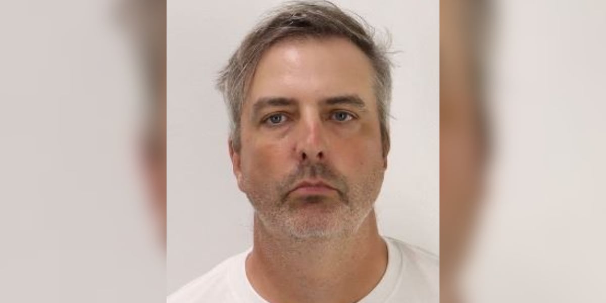 The New Pornographers drummer accused of recording boys in Chick-fil-A bathroom on cellphone [Video]