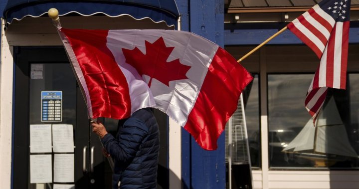 B.C.-U.S. border town store offers low exchange rate to lure shoppers this Easter – BC [Video]