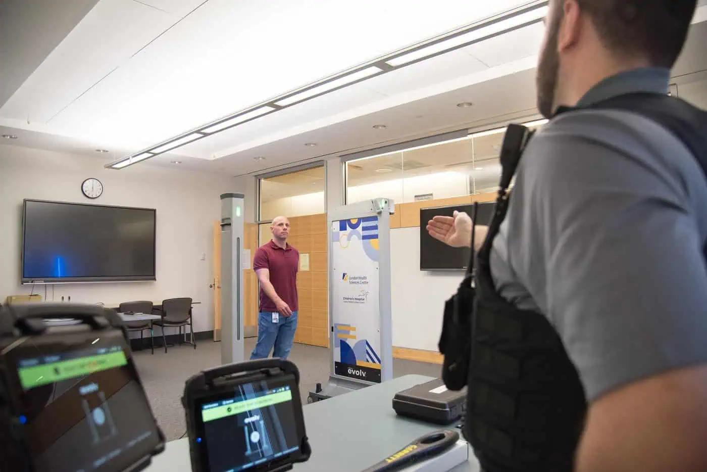 Some emergency departments installing AI weapons detection amid rising violence in Canada [Video]