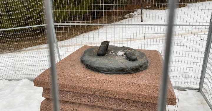 Man arrested and charged after Emily Murphy statue theft: Edmonton police – Edmonton [Video]