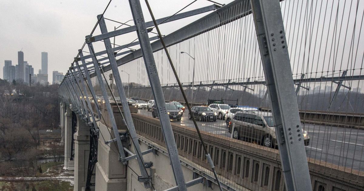 Leaside Bridge safety barrier fast-tracked by Toronto council [Video]