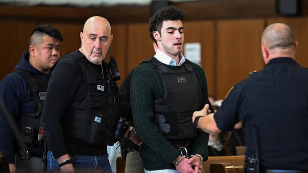 Mangione pleads not guilty in killing of UnitedHealthcare CEO [Video]