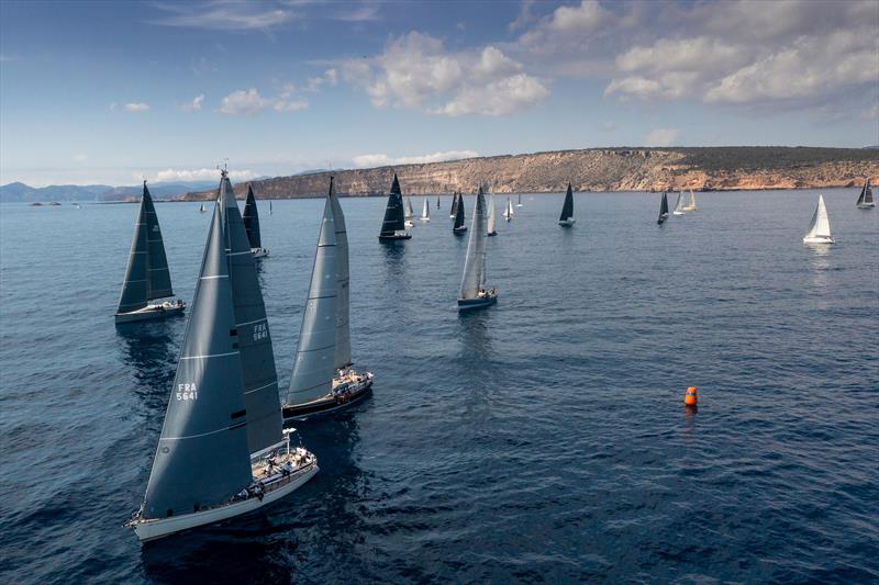 The Battle for La Larga begins as the fleet heads towards Ibiza [Video]