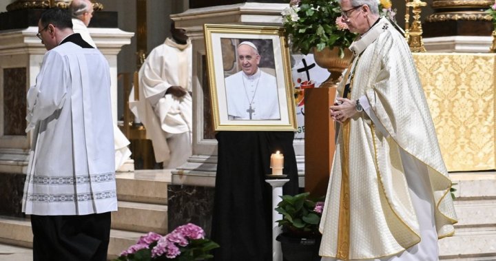 Like time stopped: memorial mass in Montreal pays tribute to Pope Francis [Video]
