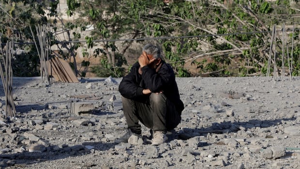 Israel flattens remains of Rafah ruins as latest strikes on Gaza hit 3 homes [Video]