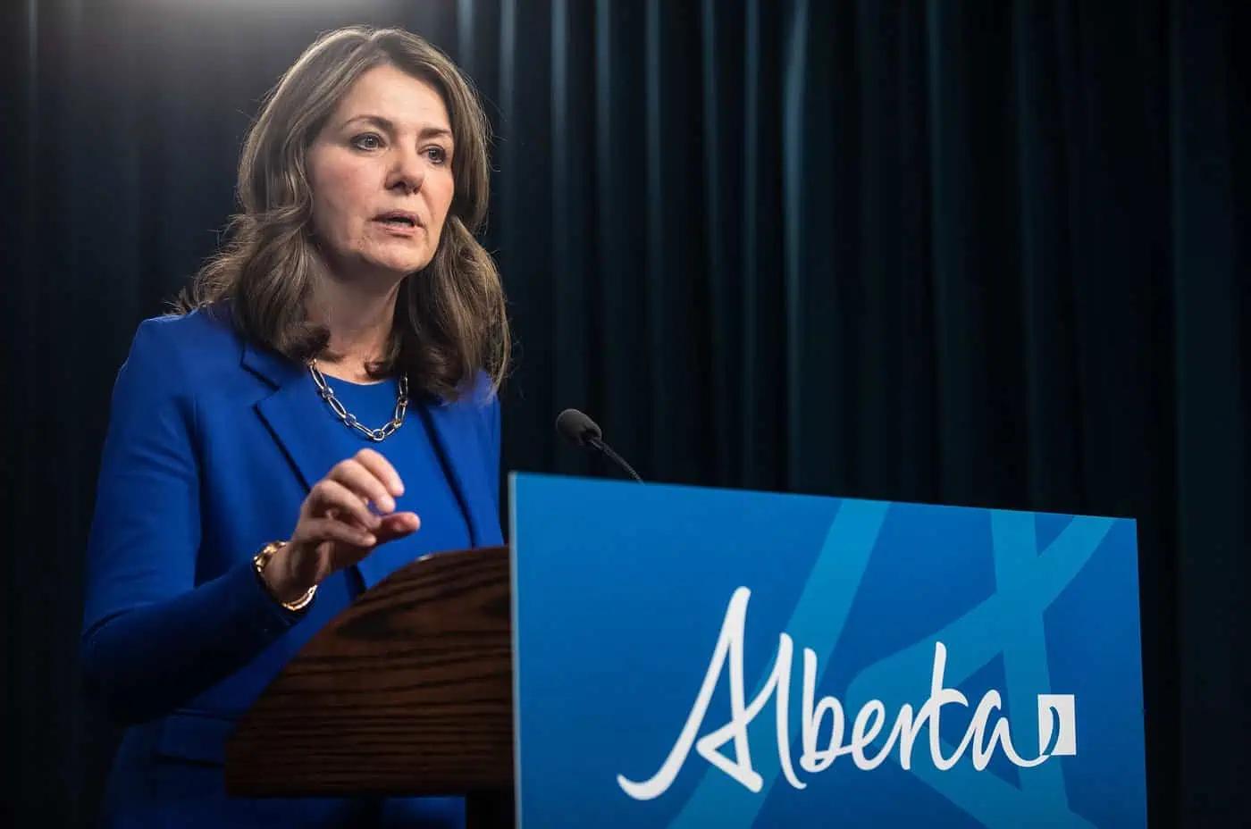 Indigenous chiefs call for Alberta Premier Smith to stop stoking separatism talk [Video]