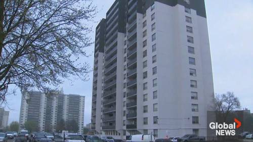 Toronto child dies after 10th floor balcony fall [Video]