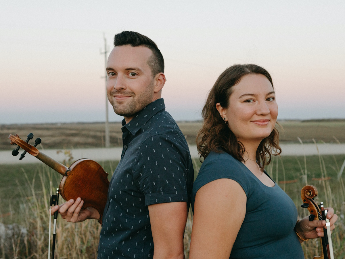It’s fiddle fun on Made in Manitoba with Jane and Kyle’s album ‘Many an Open Ground’ – SteinbachOnline.com [Video]