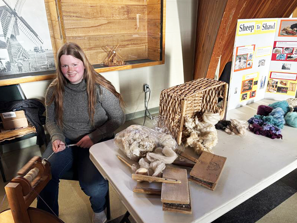 Homeschool students showcase creativity at Night at the Museum in Steinbach – SteinbachOnline.com [Video]