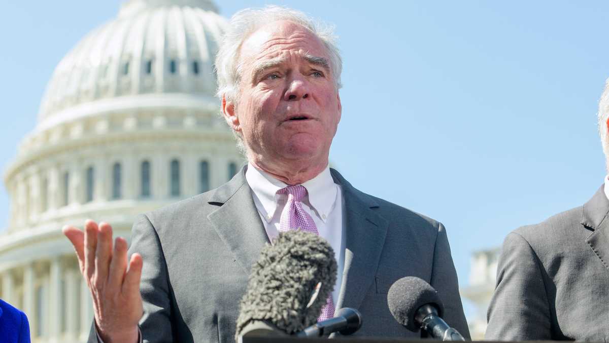 Democrats to force vote for transparency on deportations [Video]