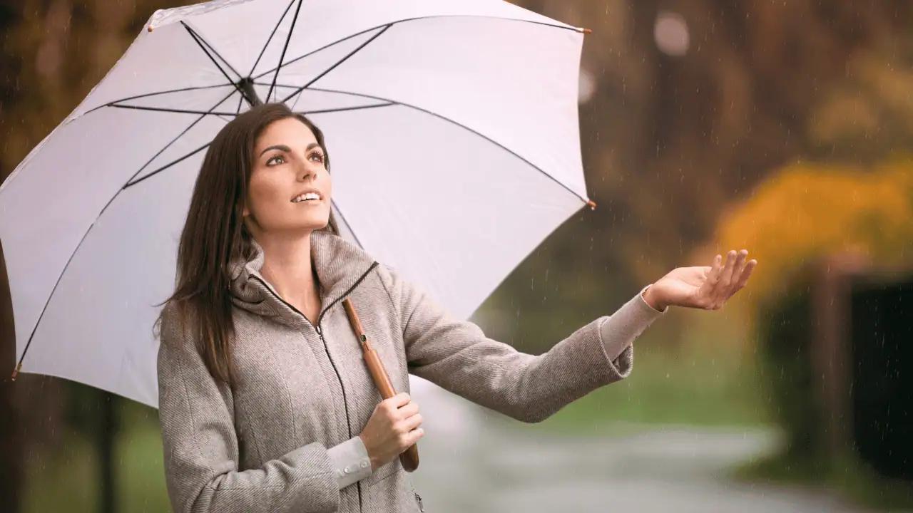 May 4 weather: 18 C with stormy skies, rain and strong winds moving into southern Ontario [Video]