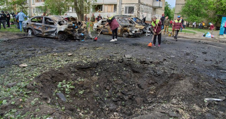 Russia says it will still observe 3-day ceasefire, but respond if attacked – National [Video]