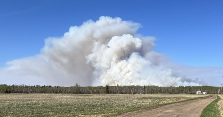 Sturgeon County orders residents to evacuate due to wildfire [Video]