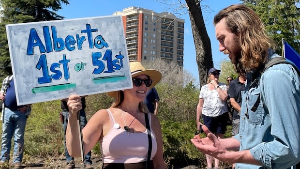 Talk of Alberta separatism gets sympathy  but not support  from B.C. leaders [Video]