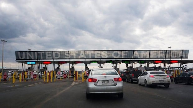 Quebec border sees asylum claims double between March and April [Video]