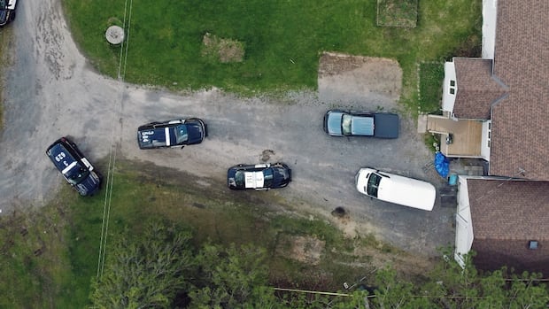 Crown ends case against alleged police murderer as accused prepares to testify [Video]