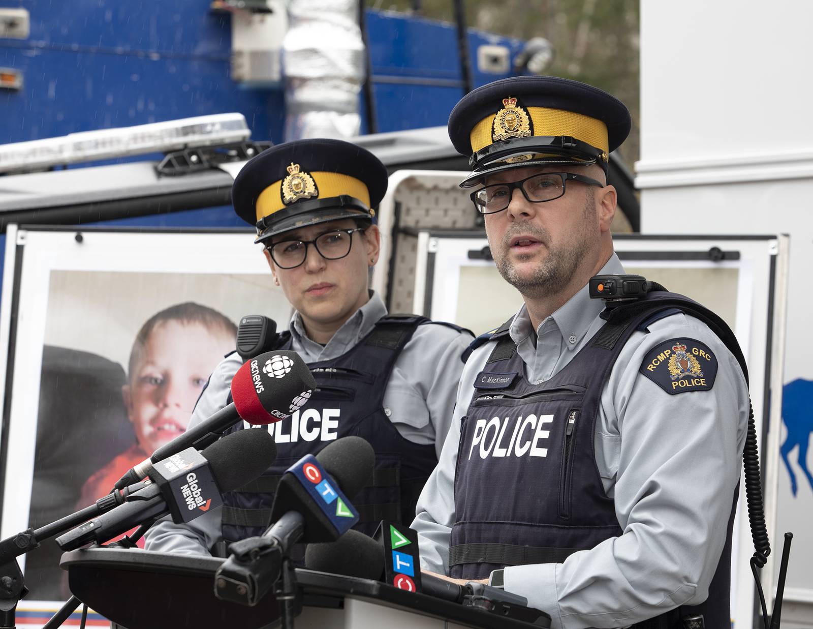Video: RCMP scale back search for two Nova Scotia children, say little chance they are alive [Video]