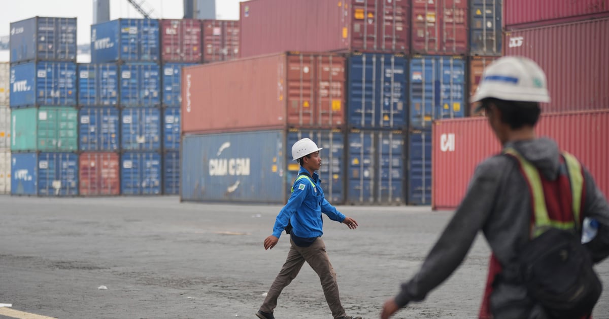 Trump’s tariffs have launched global trade wars. Here’s a timeline of how we got here  WSOC TV [Video]