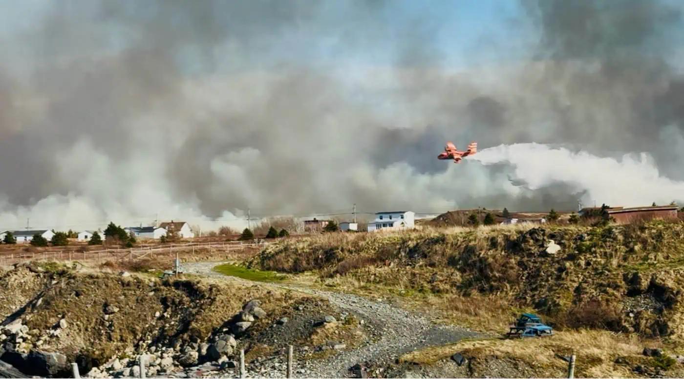Homes destroyed, people fleeing as wildfires rage in Newfoundland [Video]
