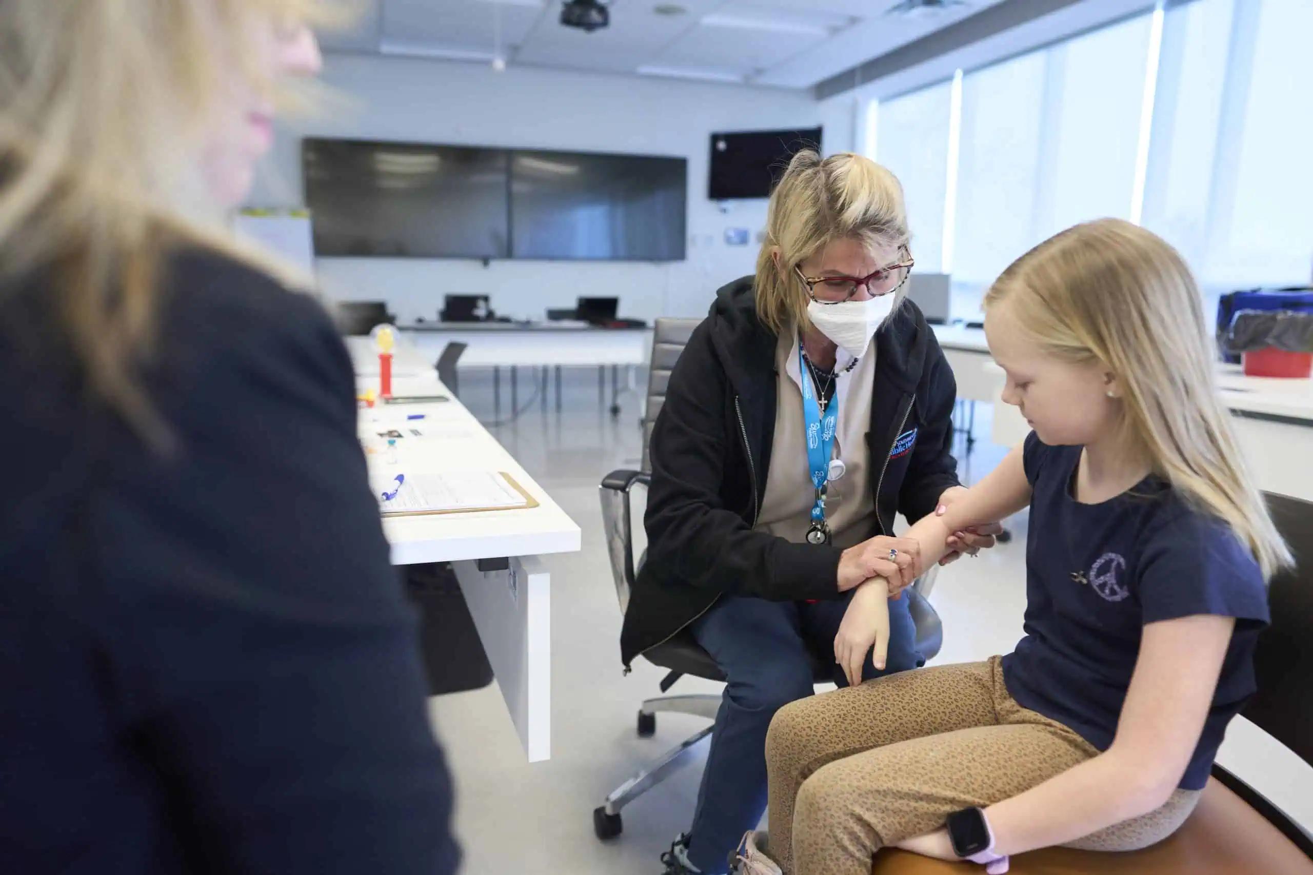 Canada could lose its measles elimination status if spread lingers, public health advisor says [Video]