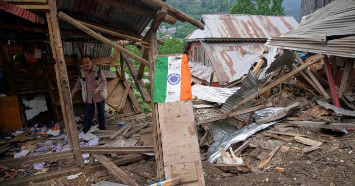 At least 5 dead after India, Pakistan exchange artillery fire – National [Video]