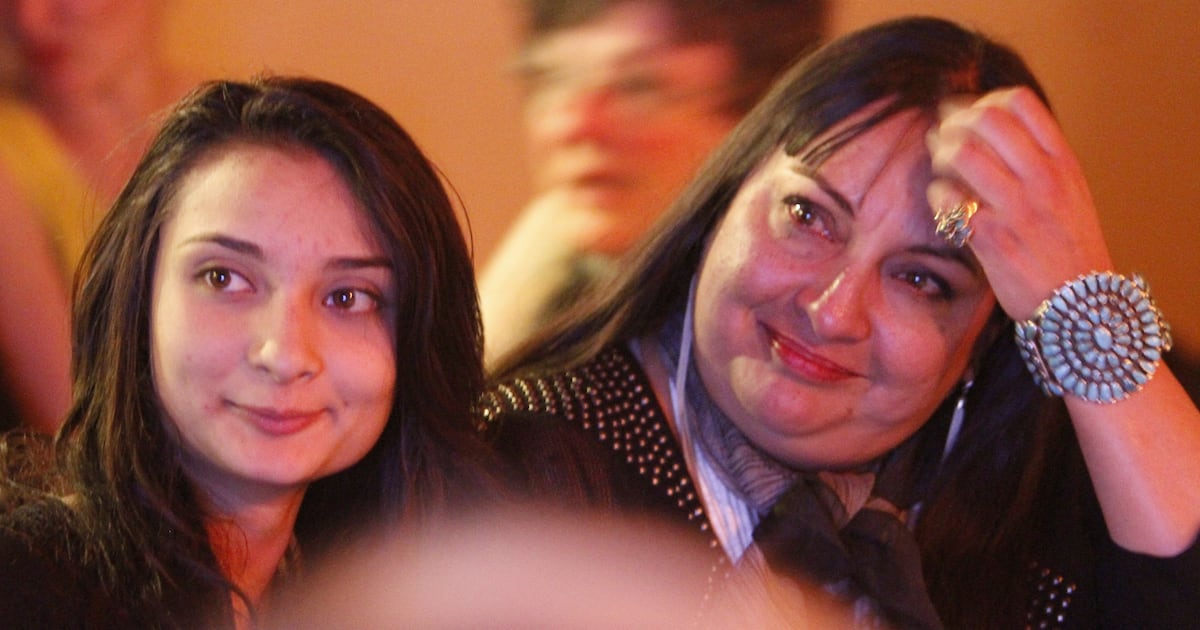Indigenous fashion week in Santa Fe, New Mexico, explores heritage in silk and hides  WSOC TV [Video]