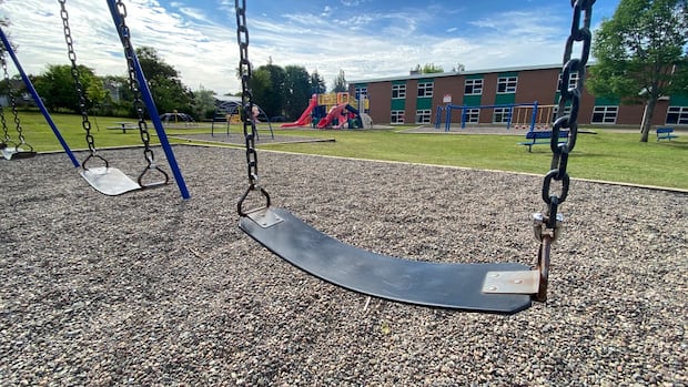2023 touching incident involving Craswell was at West Kent School, education minister says [Video]