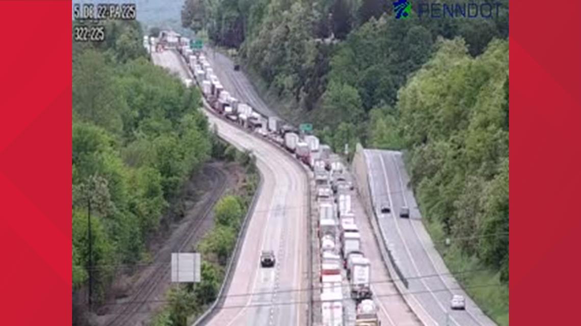 US 22/322 crash causes major traffic delays in Dauphin County [Video]