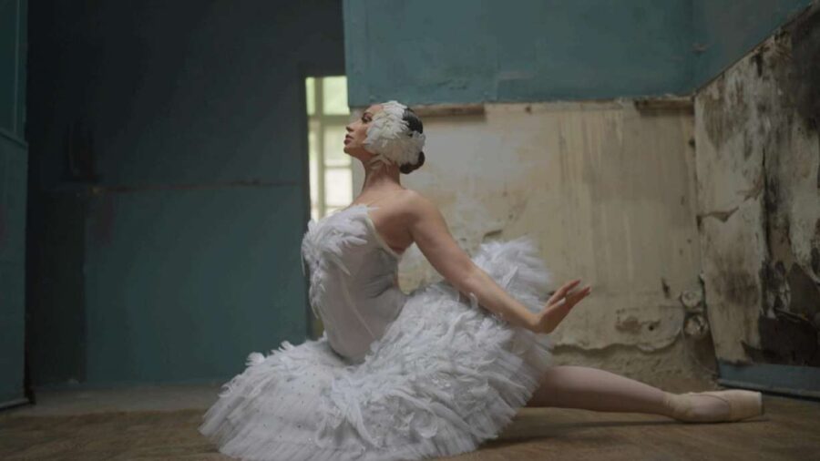 Resisting with art: Documentary shares how Ukrainians are preserving culture through ballet [Video]