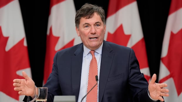 ‘No reason to think’ Americans want to trigger early CUSMA review, says Dominic LeBlanc [Video]
