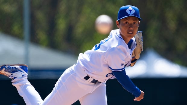 Japan’s Ayami Sato becomes first woman to play in Canadian men’s pro baseball league [Video]