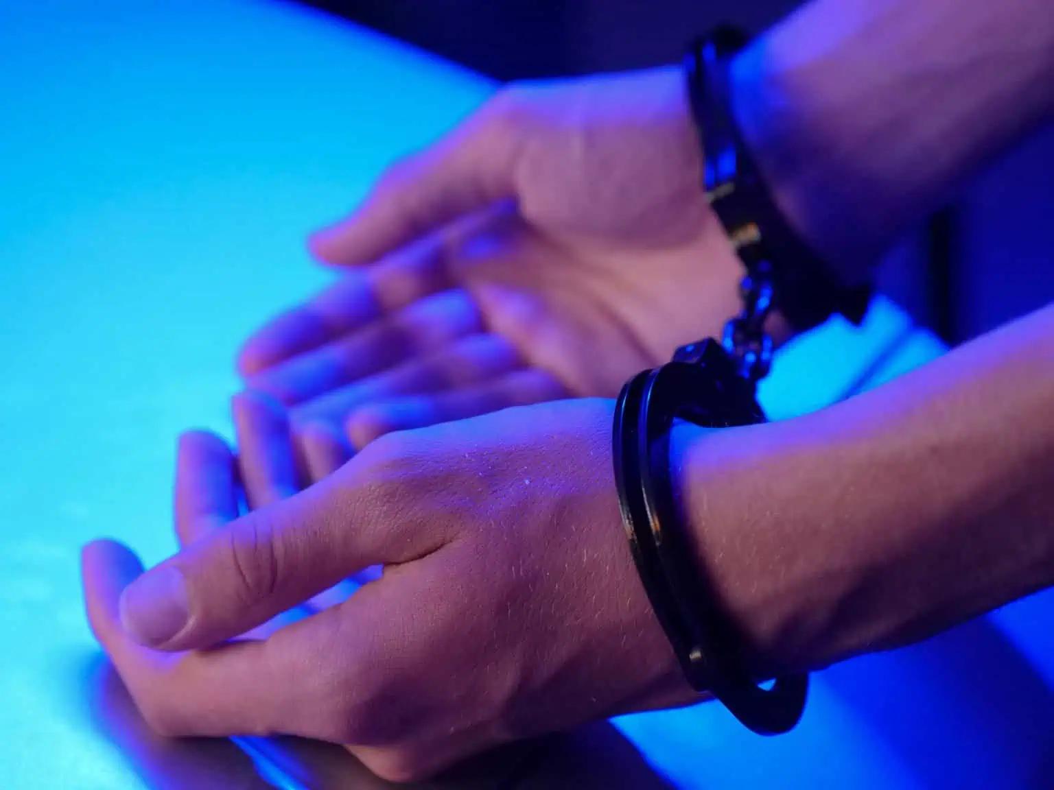 Man who appeared naked in public in Ontario city multiple times charged: Police [Video]