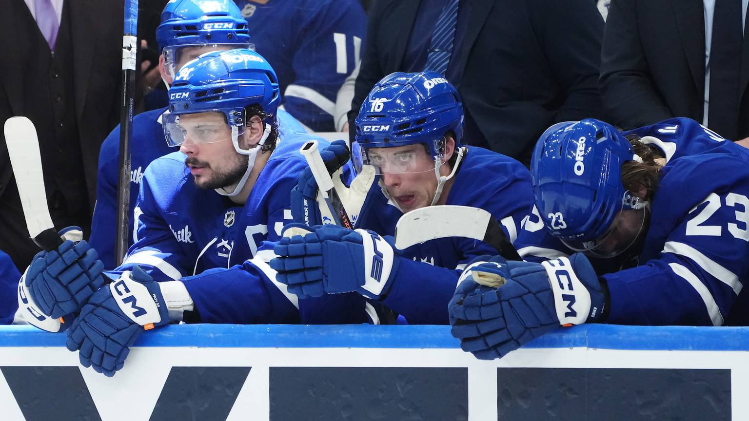 Florida Panthers wallop listless Toronto Maple Leafs in Game 5 [Video]