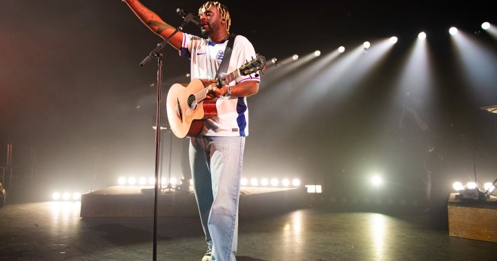 Myles Smiths Breakthrough Hit Stargazing Born From Beers, Tacos and Songwriting with Friends [Video]